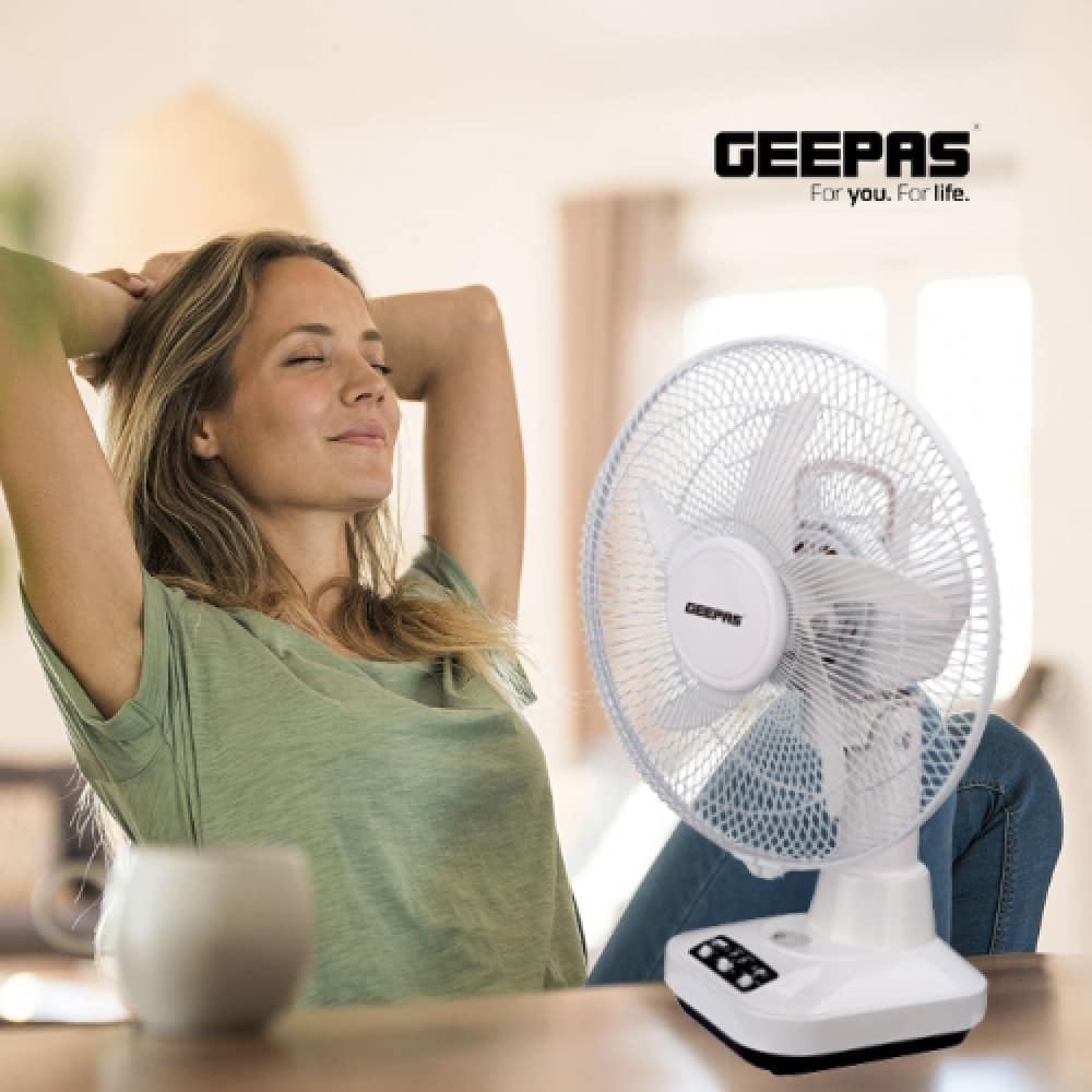 Geepas Rechargeable 12 Inch Oscillating Fan GF21118 - Image 3