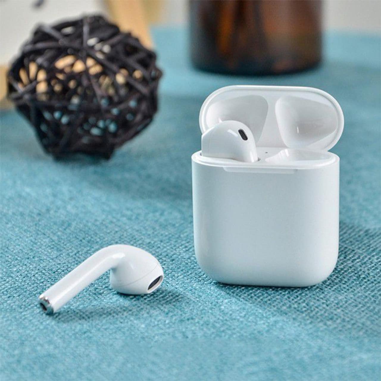 i12 TWS Bluetooth Airpods - Image 3